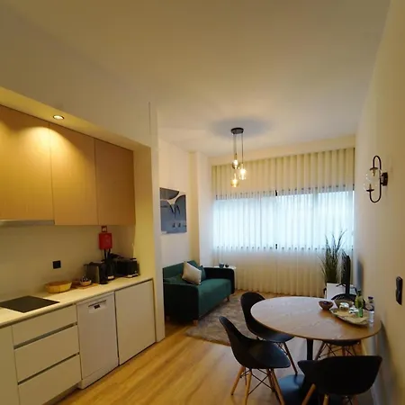 Crystal Palace Flat - With Two Bedrooms *