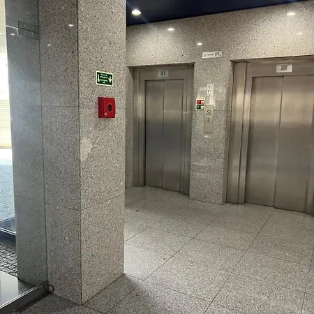 아파트 Crystal Palace Flat - With Two Bedrooms 포르투