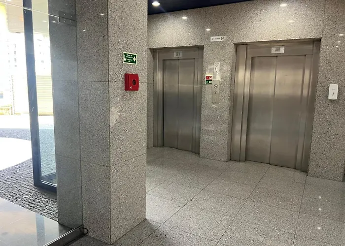 Appartamento Crystal Palace Flat - With Two Bedrooms Oporto